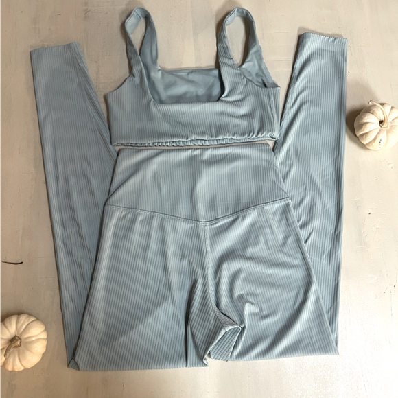 Girlfriend collective mist tank and leggings set size xs - Picture 4 of 4